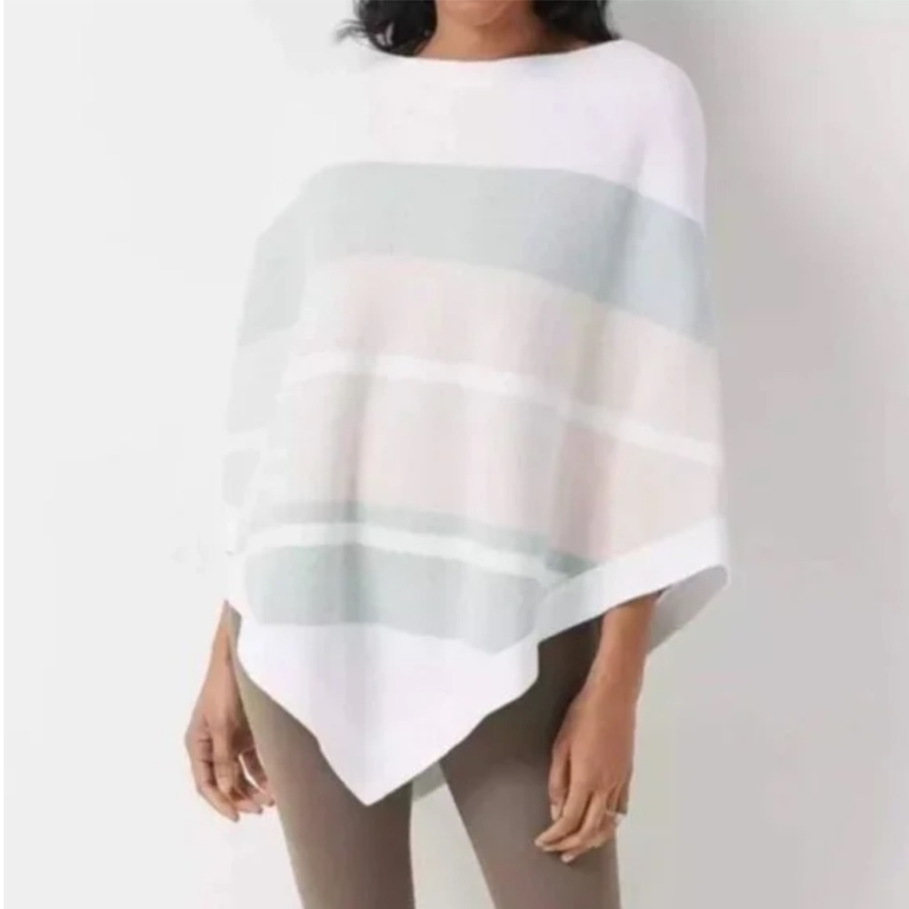 NWT- Barefoot Dreams Poncho‎